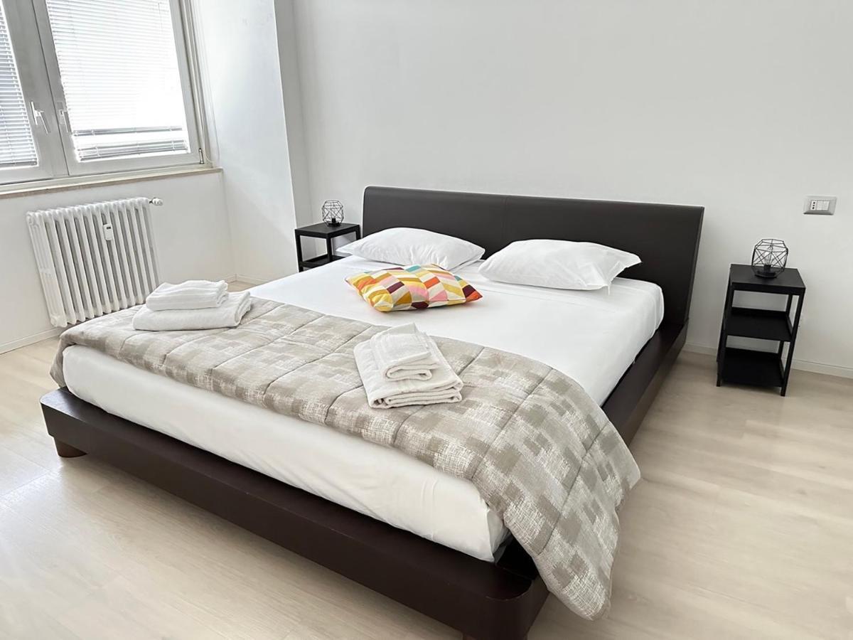 Feel - Casa Di Luce Leilighet Bergamo Eksteriør bilde